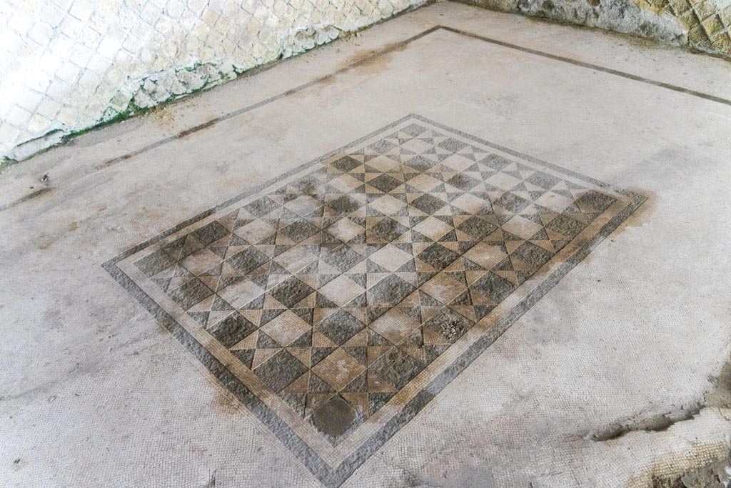 Herculaneum Villa dei Papiri. October 2023. Room (r), looking north-east across mosaic flooring. Photo courtesy of Johannes Eber.